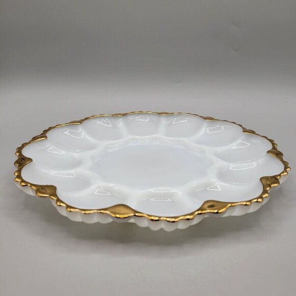 Anchor Hocking Fire King Deviled Egg Platter Plate Milk Glass Round Gold Trim - Picture 3 of 6